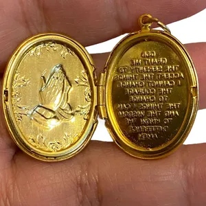 Praying Hand Vintage Locket Etched Floral Pendant Gold Tone Prayer Open Closed thumbnail 5