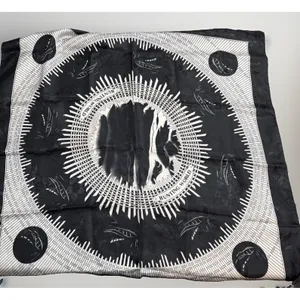 Hunting World Scarf Women’s 34”x34” Black White Graphic Design thumbnail 2