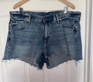 GAP Cut Off Denim Shorts Blue Size 16 thumbnail 1