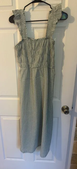 Old Navy Dress thumbnail 1