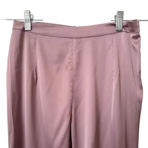 SUPERDOWN‎ Evelina Satin Flare Pant Mauve Small thumbnail 4