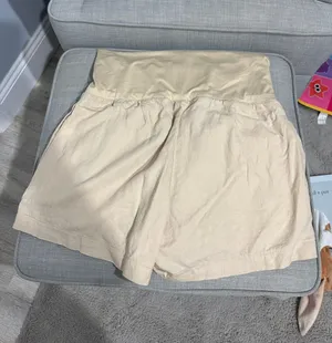Old Navy Maternity Skort thumbnail 3