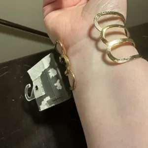 Nordstrom Rack Cuff Silver Textured‎ Bracelet - NWT thumbnail 4