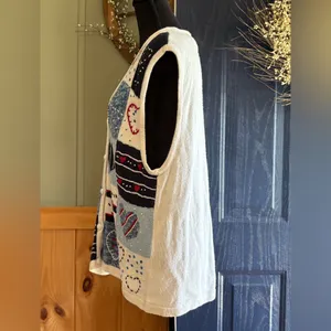 White Stag Beaded Red, White & Blue Heart embroidered Patchwork Sweater Vest SzL thumbnail 4