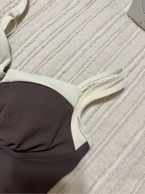 Berlook Classic Ribbed Underwire One-Piece Swimsuit in Brown and Cream thumbnail 2