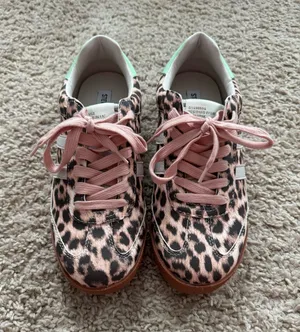 Steve Madden Sneakers thumbnail 1