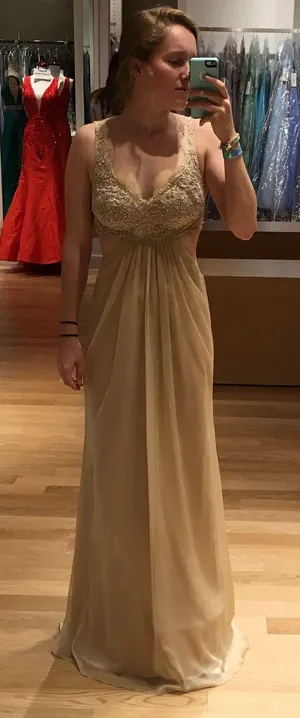Chiqueprom Dress thumbnail 1