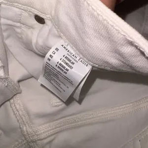 American Eagle Denim Mini Skirt Size 4 White Raw Hem thumbnail 4
