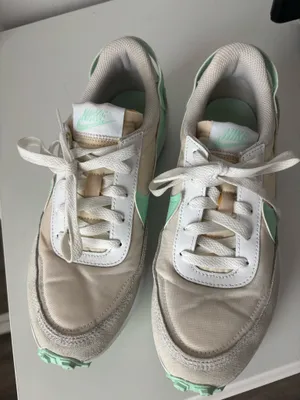 Nike Shoes Women’s thumbnail 2