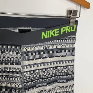 Nike pro‎ dri-fit tights size medium thumbnail 4