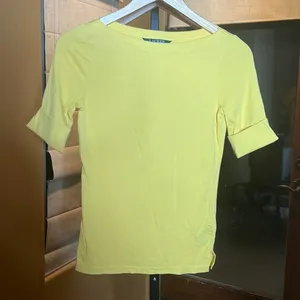 Lauren Ralph Lauren Yellow Boat Neck Top Size Small Cotton LRL Logo Elbow Sleeve thumbnail 2