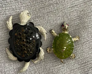 2 Vintage TURTLE Brooches/Pins-see description. thumbnail 1