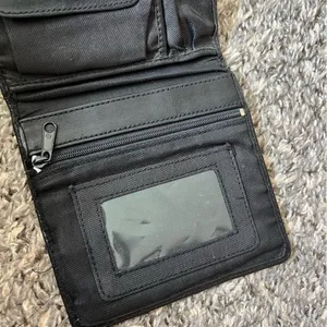 G.H.‎ Bass & Company Black Leather Wallet Crossbody Purse thumbnail 7
