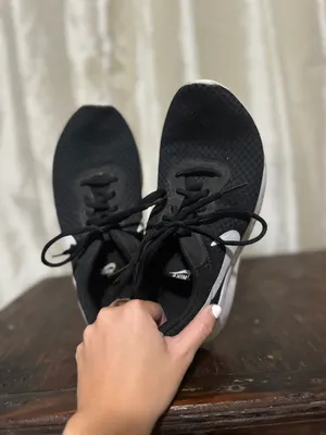 Sneakers thumbnail 3