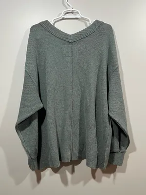 Aerie Sage Green Ribbed Long Sleeve V-Neck Sweater Top Size Medium thumbnail 6