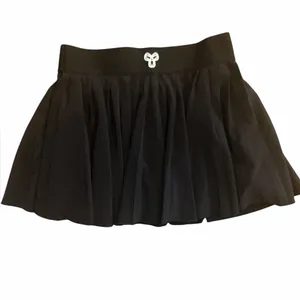 Aritzia tnaction Black Mini Pleated Tennis Skirt thumbnail 3