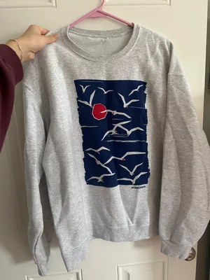 Marushka Graphic Light Heather Gray Crewneck Pullover Size L thumbnail 1