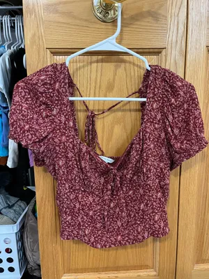 American Eagle Red Top thumbnail 1