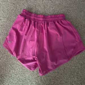 Hottie Hot Lululemon Shorts pink thumbnail 1
