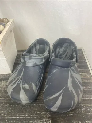 Crocs Gray Two Tone Print Clog Shoes 7 thumbnail 2