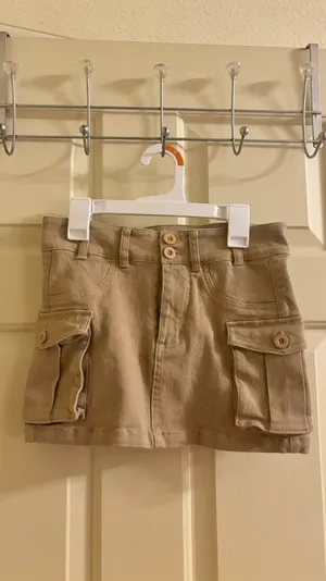 Amazon Cargo Skirt  thumbnail 3