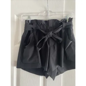 Athleta Skyline Paperbag Shorts Womens Size 0 Black‎ Hiking Travel Lightweight thumbnail 2