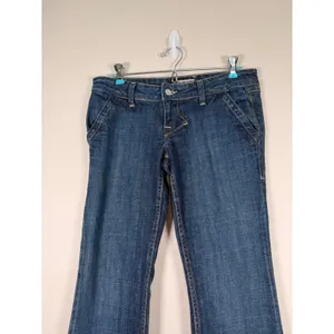 William‎ Rast Madison Vintage Trouser Jeans Dark Wash Flare Low Rise Size 27 USA thumbnail 3