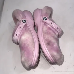 Crocs Classic Fur Sure Slip On Fuzzy Cozy Preppy Pink White Slipper Clogs Size 9 thumbnail 5