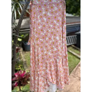 Citrine Swim $169 Acacia Coral Coverup Bikini Pink Skirt Wrap Hawaiian Resort thumbnail 2
