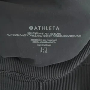 Athleta Salutation Stash Ribbed Flare Size Small‎ Tall Black High Rise Pockets thumbnail 6
