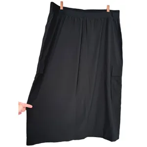 Athleta Brooklyn Heights High Rise Cargo Midi Skirt Black Size 16 Activewear thumbnail 10