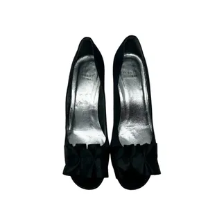 Stuart Weitzman Gigiritz Black Satin Ruffle Peep Toe Pumps‎ Heels Size 7.5 thumbnail 2