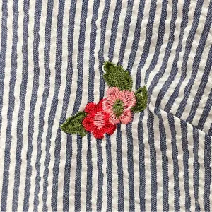 Granny‎ core button down top embroidered flowers collar blue white cotton blend thumbnail 4