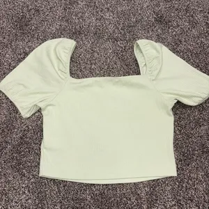 Double Zero green ribbed crop top in a M thumbnail 3