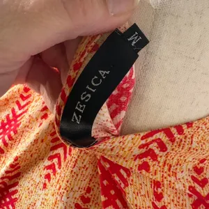 Zesica multicoloured wrap dress with V-neck and short sleeves thumbnail 5