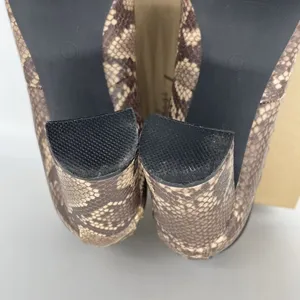 Vintage Havana Womens Size‎ 10 Ellen Taupe Snakeskin Pointed Toe Booties Heels thumbnail 8