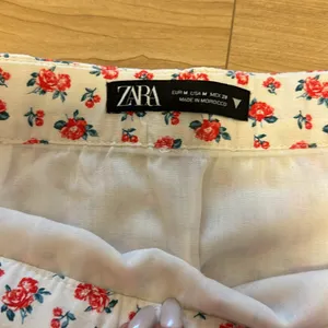 Zara Floral Skirt thumbnail 3