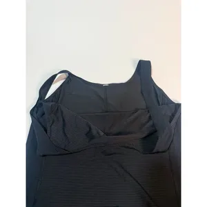 Lululemon size 6 thumbnail 8