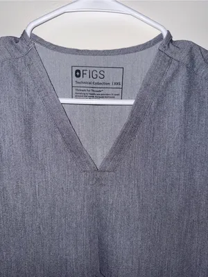 Figs Casma scrub top thumbnail 2