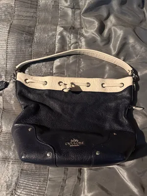Coach Navy and Off White Drawstring Shoulder Bag thumbnail 6