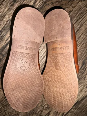 Sam & Libby Tan Leather Slip-On Loafers with Gold-Tone Logo thumbnail 3