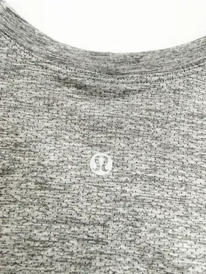 Lululemon Swiftly Tech Cropped Long-Sleeve Shirt 2.0 Slate Grey/White Top thumbnail 13