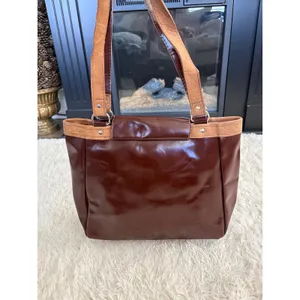 Brown Tote‎ Bag Purse Shoulder Bag Vintage Style Flap Over Closure Work School thumbnail 6