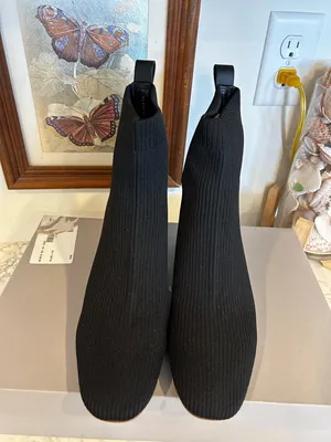 NWT Everlane The Glove Boot in ReKnit Black Heeled Bootie Size 9.5‎ thumbnail 3