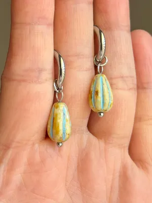 Handmade teardrop Czech glass simple minimalist hoop dangle earrings💛 thumbnail 3