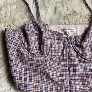Wild Honey Cropped Tank Size Medium thumbnail 4