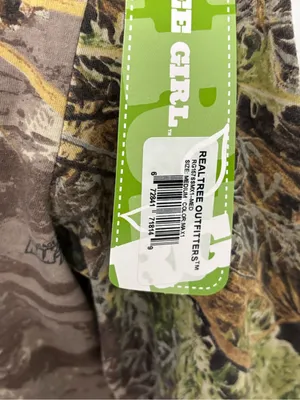 Realtree Outfitters Women’s M Camo MAX-1 Henley Top 3/4 Sleeve Hunting Shirt NWT thumbnail 3