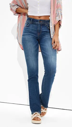 American Eagle Low-Rise Kick Bootcut Jean Size 8 Regular thumbnail 1