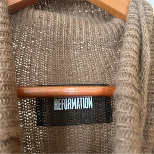 Reformation 100% Alpaca Turtleneck Sweater‎ Ribbed Oversized Tan Brown Size XS thumbnail 3
