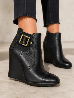 Tory Burch Black Leather Ankle Boots Wedges Womens 5 Booties Luxury Gold Buckle thumbnail 1